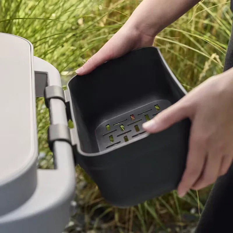 Weber Genesis E-435W 4 Burner Gas Barbecue - Image 5