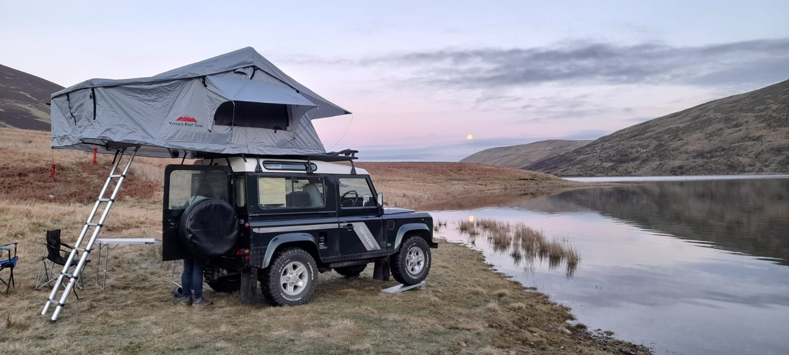 Extended Ventura Deluxe 1.4 Roof Top Tent
